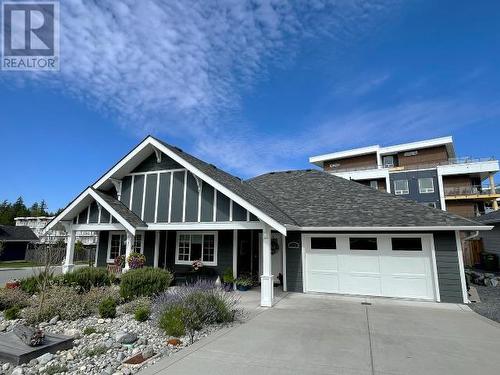 7324 Edgehill Crescent, Powell River, BC - Outdoor With Facade