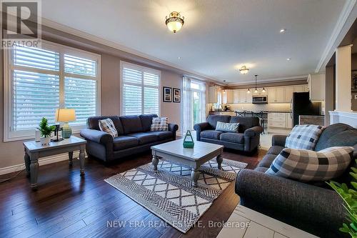 51 Kaufman Drive, Hamilton (Binbrook), ON - Indoor Photo Showing Living Room