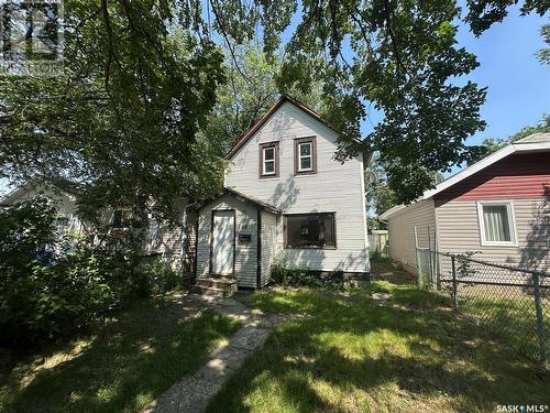 745 Athol Street, Regina, SK - Outdoor