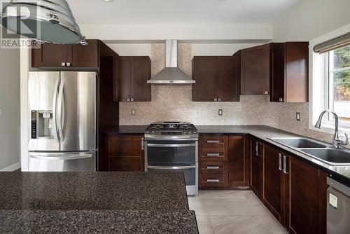 385 Monashee Road, Vernon, BC - Indoor Photo Showing Kitchen With Double Sink