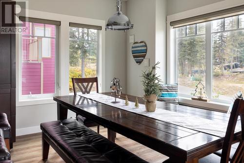 385 Monashee Road, Vernon, BC - Indoor Photo Showing Dining Room