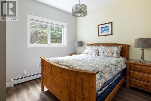 385 Monashee Road, Vernon, BC - Indoor Photo Showing Bedroom