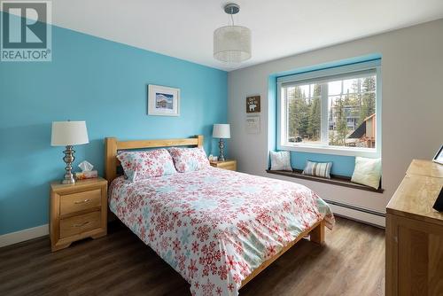 385 Monashee Road, Vernon, BC - Indoor Photo Showing Bedroom