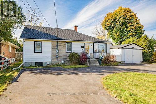 104 Thickson Road, Whitby (Blue Grass Meadows), ON 