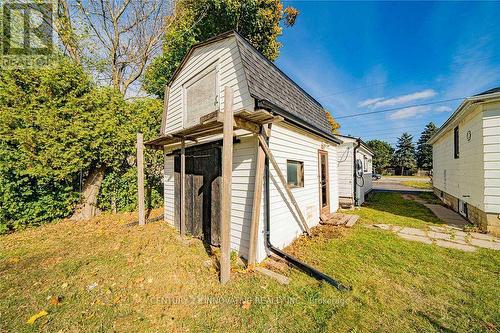 104 Thickson Road, Whitby (Blue Grass Meadows), ON 