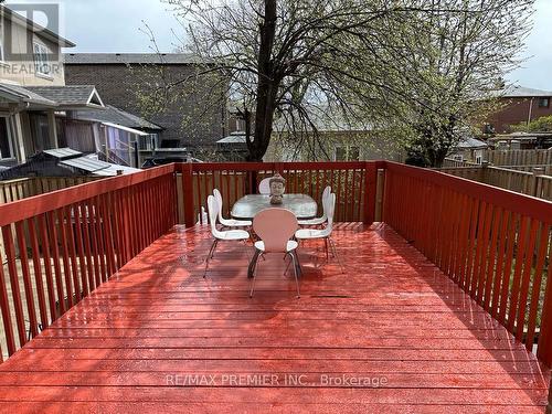 1745 Lawrence Avenue W, Toronto (Brookhaven-Amesbury), ON - Outdoor