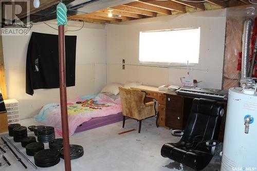 138 Redcoat Drive, Eastend, SK - Indoor Photo Showing Basement