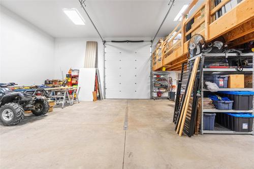 1258 Round Lake Road, Spallumcheen, BC - Indoor Photo Showing Garage