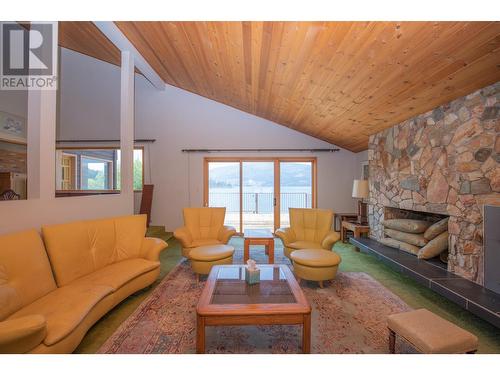 9653 Whitepoint Road, Vernon, BC - Indoor Photo Showing Living Room With Fireplace