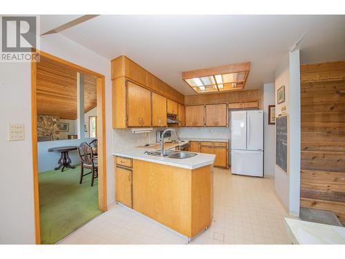 9653 Whitepoint Road, Vernon, BC - Indoor Photo Showing Kitchen With Double Sink