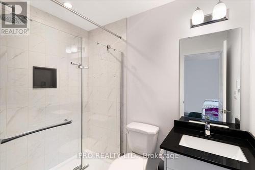 25 - 61 Soho Street, Hamilton (Stoney Creek), ON - Indoor Photo Showing Bathroom