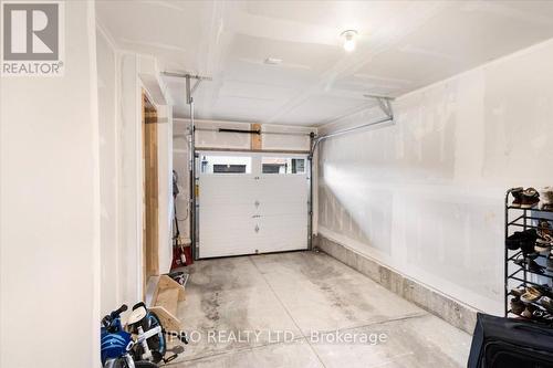 25 - 61 Soho Street, Hamilton (Stoney Creek), ON - Indoor Photo Showing Garage