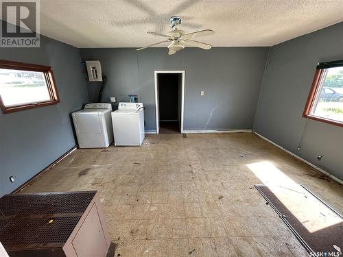 318 2Nd Avenue, Young, SK - Indoor