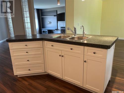 1313 Heidgerken Crescent, Humboldt, SK - Indoor Photo Showing Kitchen With Double Sink