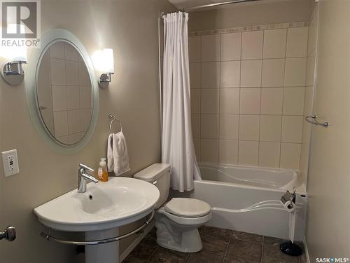 1313 Heidgerken Crescent, Humboldt, SK - Indoor Photo Showing Bathroom