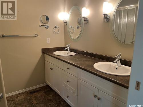 1313 Heidgerken Crescent, Humboldt, SK - Indoor Photo Showing Bathroom