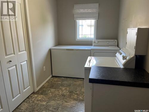 1313 Heidgerken Crescent, Humboldt, SK - Indoor Photo Showing Laundry Room