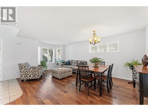 681 Cook Road, Kelowna, BC - Indoor