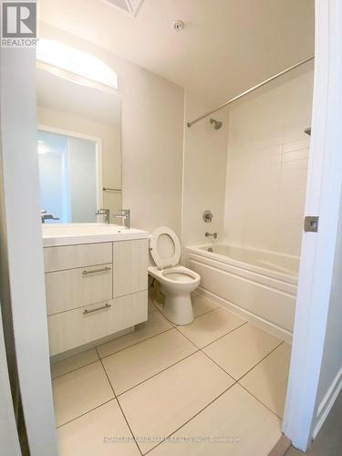 #1409 - 199 Richmond Street W, Toronto (Waterfront Communities), ON - Indoor Photo Showing Bathroom