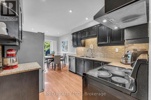 155 Bighorn Crescent, Brampton (Sandringham-Wellington), ON - Indoor Photo Showing Kitchen With Double Sink