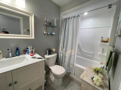 430 Currie Road, Swan River, MB - Indoor Photo Showing Bathroom