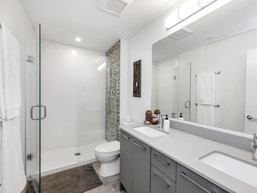 104-960 Reunion Ave, Langford, BC - Indoor Photo Showing Bathroom