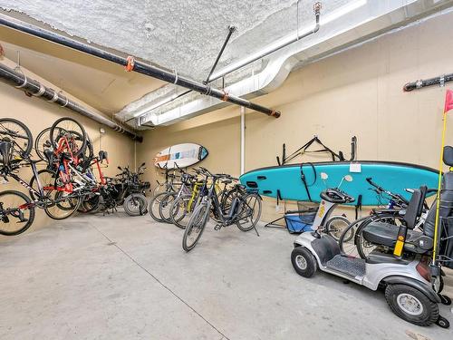 104-960 Reunion Ave, Langford, BC - Indoor Photo Showing Garage