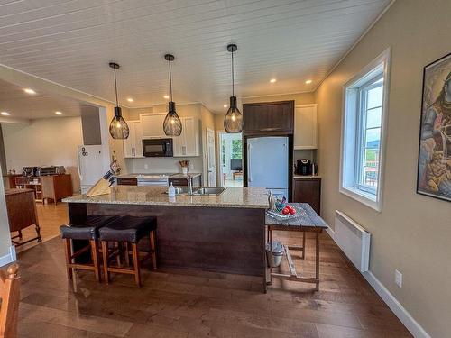 Cuisine - 1444 Route 148, Grenville-Sur-La-Rouge, QC - Indoor Photo Showing Kitchen With Double Sink