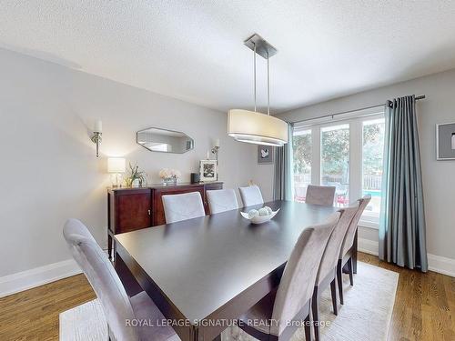 60 Ferndell Circ, Markham, ON - Indoor Photo Showing Dining Room