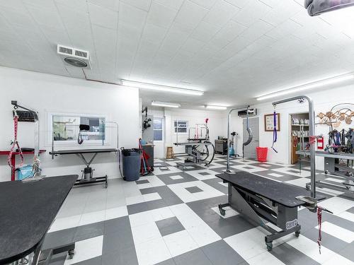 Commerce - 2 Route 104, Saint-Jean-Sur-Richelieu, QC - Indoor Photo Showing Gym Room