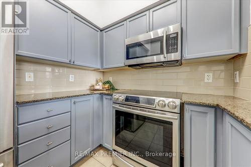 2603 - 4090 Living Arts Drive, Mississauga (City Centre), ON - Indoor Photo Showing Kitchen