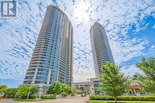 3525 - 135 Village Green Square, Toronto (Agincourt South-Malvern West), ON - Outdoor With Facade