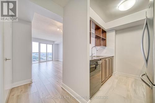 3525 - 135 Village Green Square, Toronto (Agincourt South-Malvern West), ON - Indoor