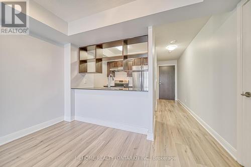 3525 - 135 Village Green Square, Toronto (Agincourt South-Malvern West), ON - Indoor