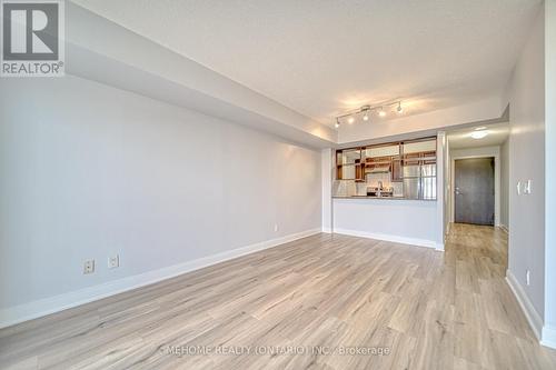 3525 - 135 Village Green Square, Toronto (Agincourt South-Malvern West), ON - Indoor