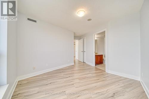 3525 - 135 Village Green Square, Toronto (Agincourt South-Malvern West), ON - Indoor Photo Showing Other Room