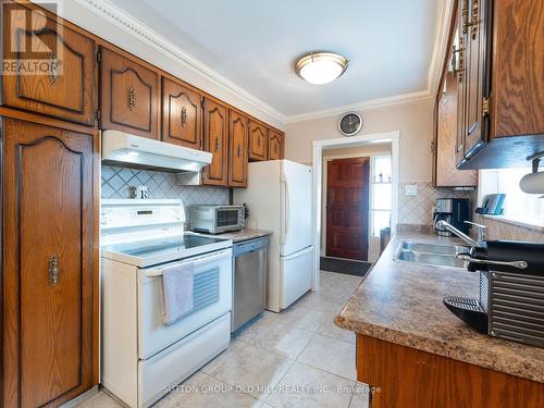 31 Demaris Avenue, Toronto (Glenfield-Jane Heights), ON - Indoor Photo Showing Kitchen With Double Sink