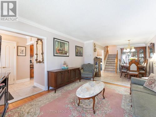 31 Demaris Avenue, Toronto (Glenfield-Jane Heights), ON - Indoor Photo Showing Living Room