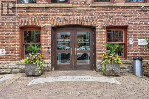 905 - 11 St. Joseph Street, Toronto (Bay Street Corridor), ON - Outdoor