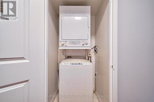 905 - 11 St. Joseph Street, Toronto (Bay Street Corridor), ON - Indoor Photo Showing Laundry Room