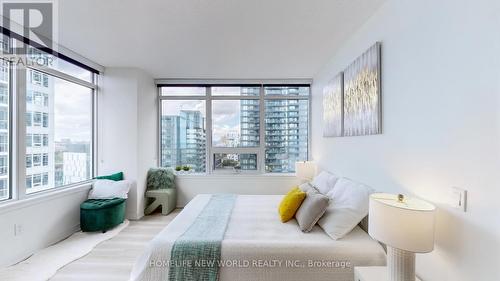 2006 - 17 Bathurst Street, Toronto (Waterfront Communities), ON - Indoor Photo Showing Bedroom