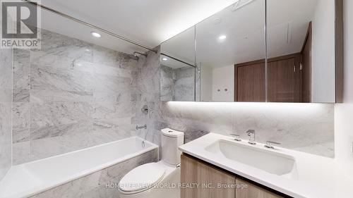 2006 - 17 Bathurst Street, Toronto (Waterfront Communities), ON - Indoor Photo Showing Bathroom