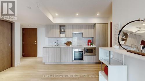 2006 - 17 Bathurst Street, Toronto (Waterfront Communities), ON - Indoor Photo Showing Kitchen