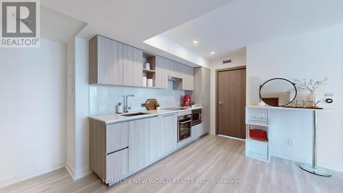 2006 - 17 Bathurst Street, Toronto (Waterfront Communities), ON - Indoor Photo Showing Kitchen