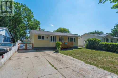 173 Cambridge Avenue, Regina, SK - Outdoor