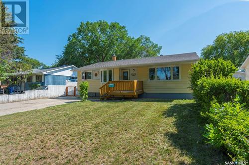 173 Cambridge Avenue, Regina, SK - Outdoor With Deck Patio Veranda