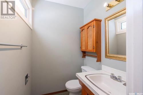 173 Cambridge Avenue, Regina, SK - Indoor Photo Showing Bathroom