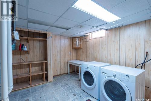 173 Cambridge Avenue, Regina, SK - Indoor Photo Showing Laundry Room