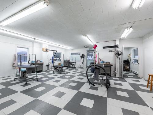 Commerce - 2 Route 104, Saint-Jean-Sur-Richelieu, QC - Indoor Photo Showing Gym Room