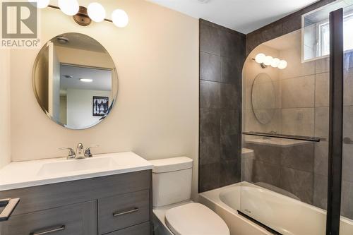 109 Cornwall Avenue, St. John'S, NL - Indoor Photo Showing Bathroom